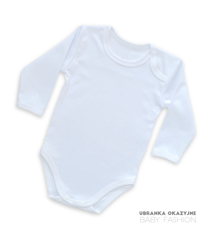 Białe body niemowlęce z długim rękawem, wykonane z gładkiej bawełny.