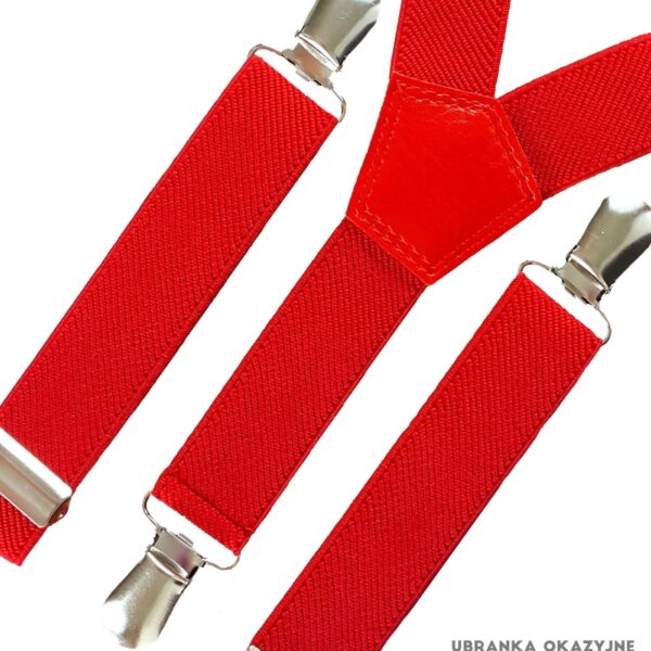 Czerwone szelki dla dziecka do chrztu lub na roczek.