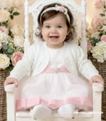 Eleganckie bolerko niemowlęce do chrztu - biały ażurowy sweterek