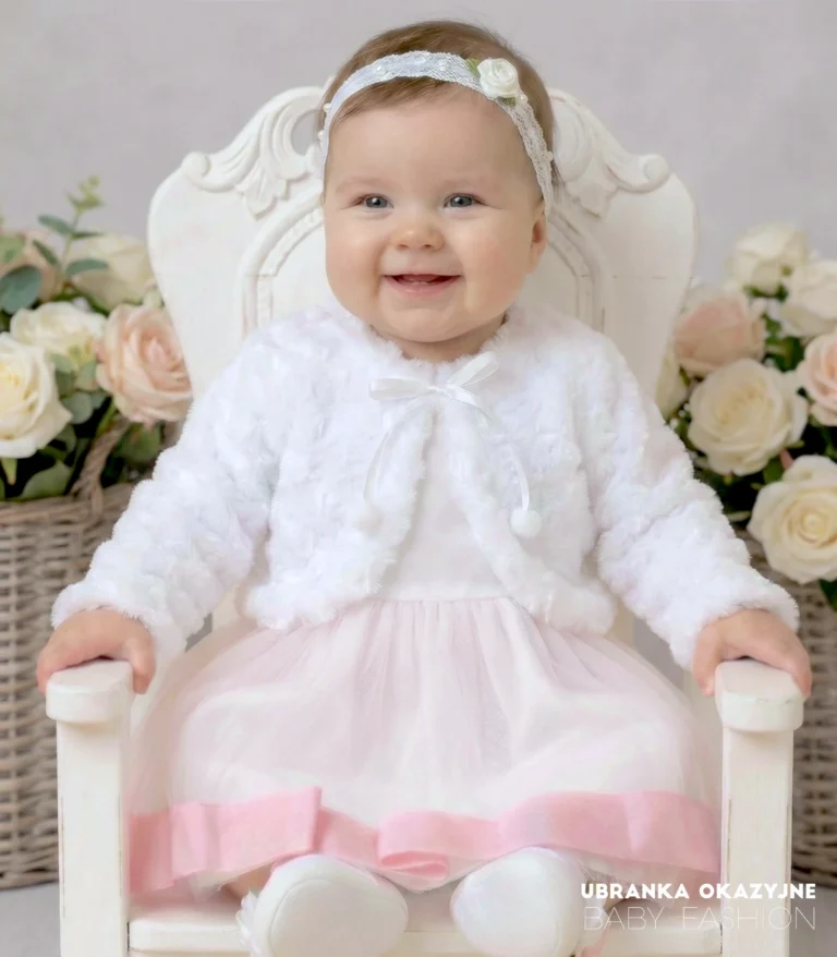 Białe bolerko futerko dla niemowlaka do wizytowej sukienki - eleganckie okrycie na chrzest lub roczek
