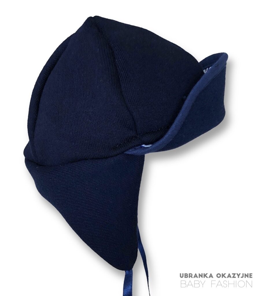 Granatowa bawełniana czapka pilotka dla dziecka wiązana pod szyją