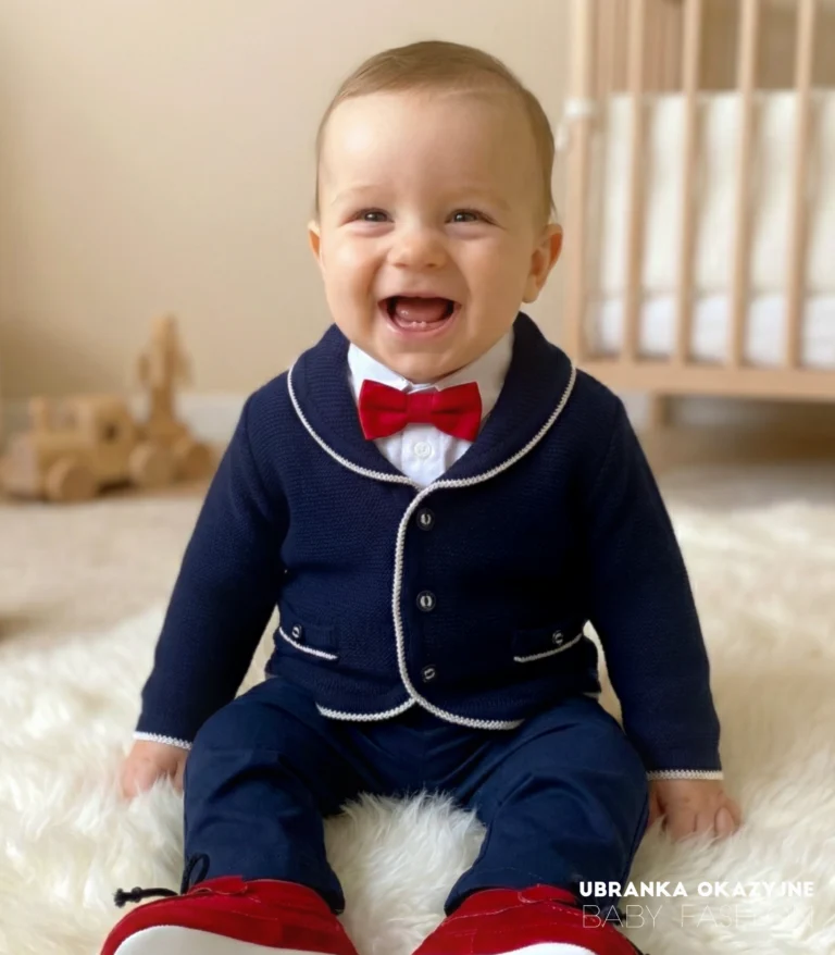Elegancki granatowy sweterek wizytowy dla niemowlaka, idealny na chrzest, wesele lub roczek