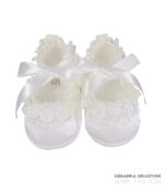 Balerinki Ecru dla niemowlaka do chrztu z różyczkami.