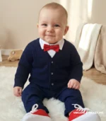 Granatowy sweterek niemowlęcy rozpinany dla chłopca - elegancki styl