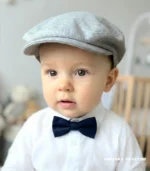 Szary bawełniany kaszkiet niemowlęcy w kolorze melanż - elegancka czapka dla chłopca