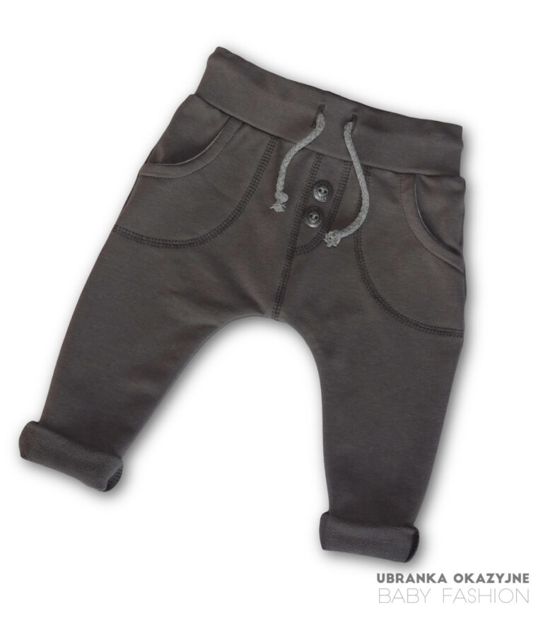 Wygodne szare spodnie baggy dla chłopca z obniżonym krokiem i sznurkiem