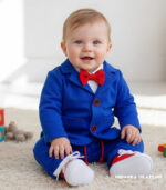Chabrowy garnitur do chrztu dla chłopca z czerwoną muchą - elegancki komplet na roczek i wesele