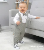 Eleganckie ubranko do chrztu dla chłopca - zestaw w pepitkę ze spodniami na szelkach, białą koszulą i muszką