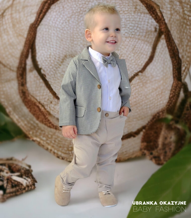 Elegancki garniturek do chrztu Denis II