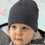 Grafitowa czapka smerfetka dla chłopca prążkowana czapka bawełniana