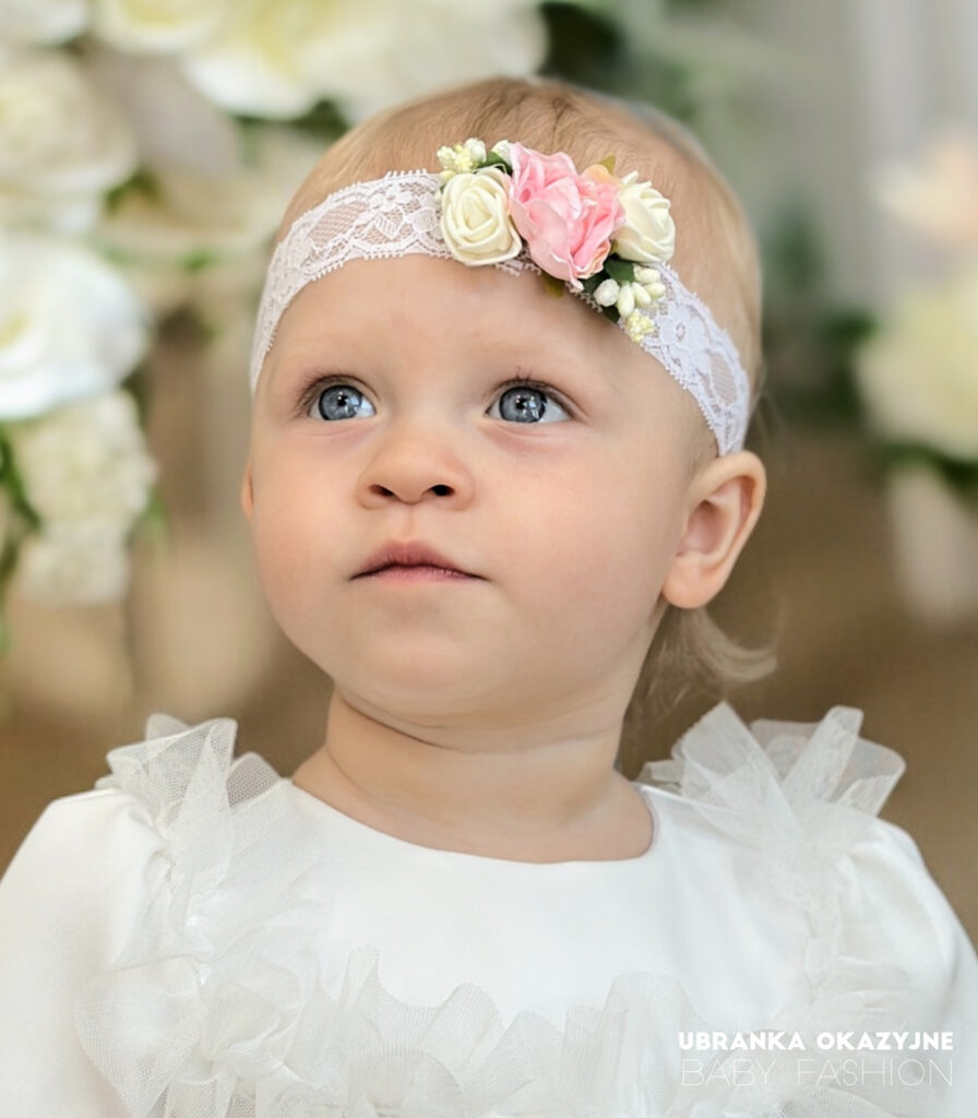 Opaska do chrztu z różową różą i ecru różyczkami