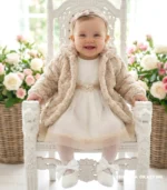 Beżowy płaszczyk z futerka dla dziewczynki do chrztu - ciepłe okrycie wierzchnie