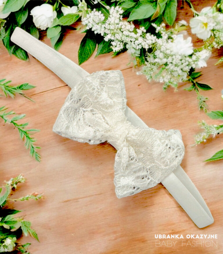 Koronkowa opaska do chrztu ecru z kokardką