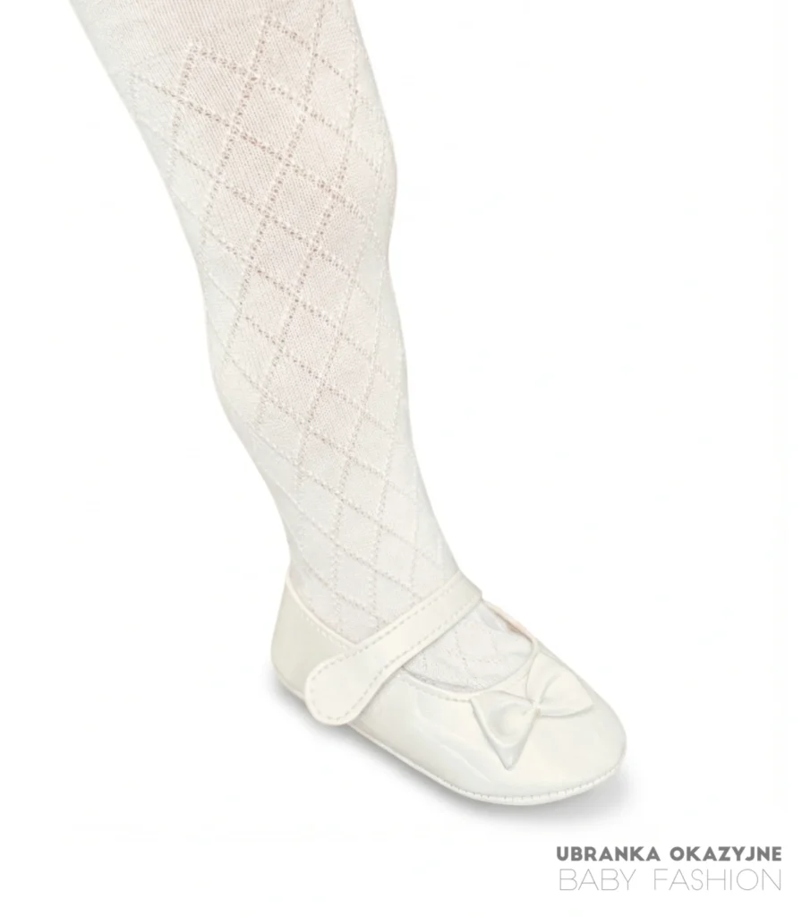 Rajstopy niemowlęce ecru w ażurowe romby do chrztu