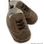 Czekoladowe buciki dla niemowlaka - Ubranka Okazyjne