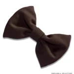 Czekoladowa muszka dla niemowlaka - elegancki dodatek dla małego chłopca